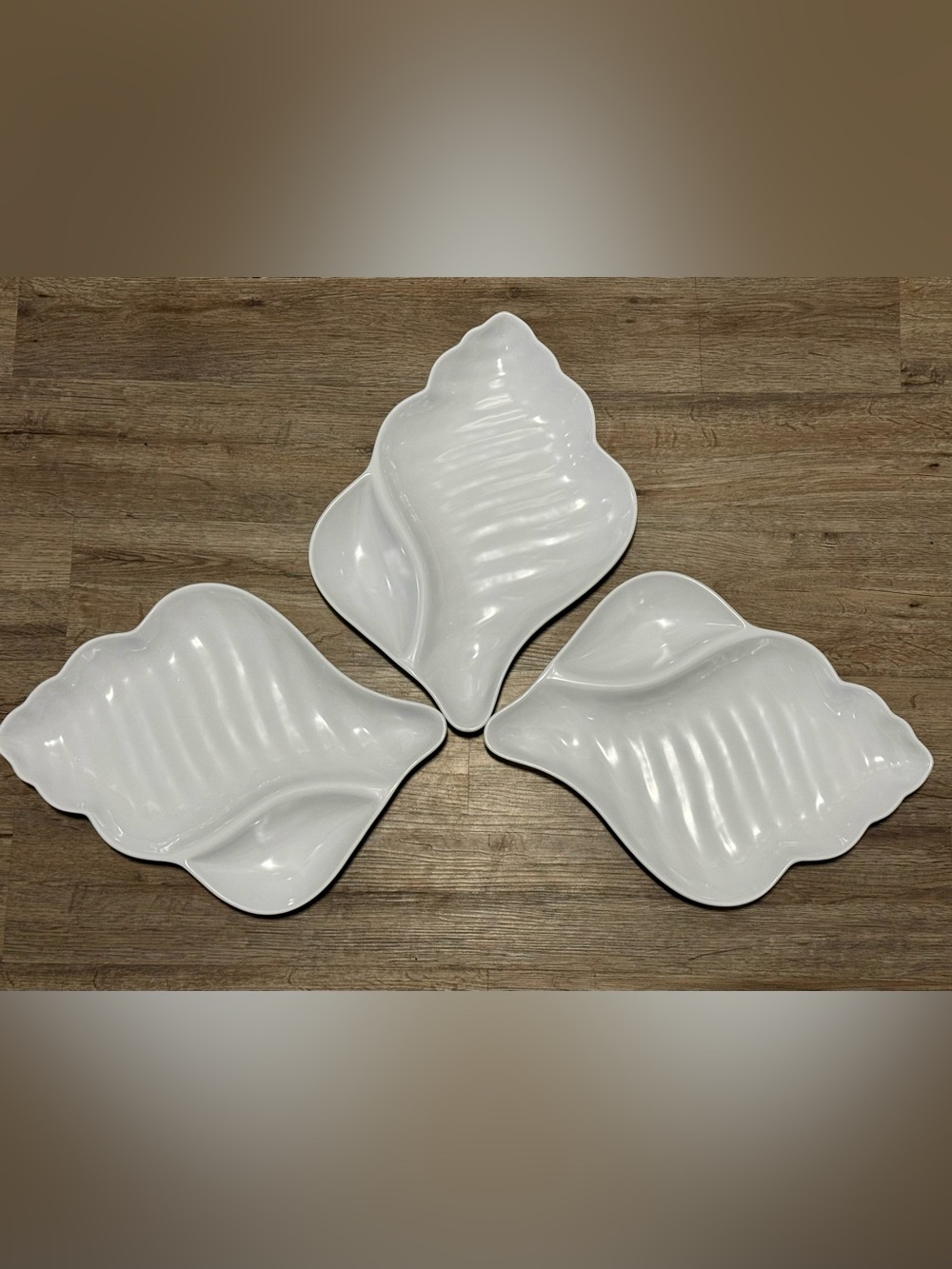 Vintage Lillian Vernon White Melamine Seashell Chip and Dip Platters, Set of 3 N